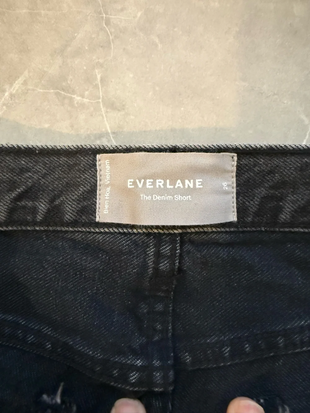 Everlane “The Denim Short” size 26.